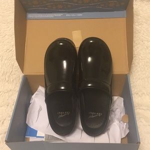 Dansko Pro Patent Leather Sz 37 Shoe